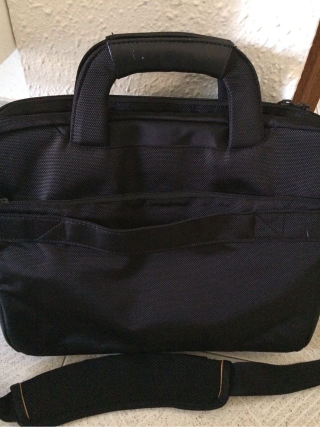 Maletín portátil nuevo