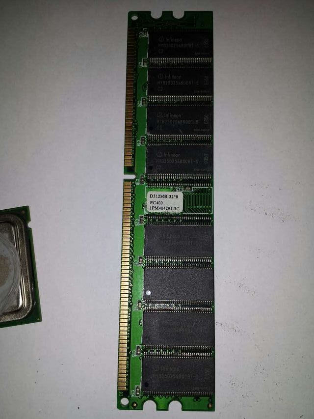 Micro intel celeron 2.66 ghz Memoria y disipador