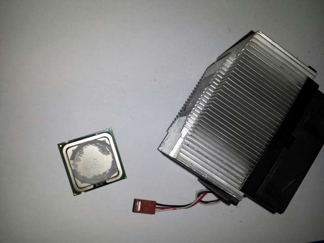 Micro intel celeron 2.66 ghz Memoria y disipador