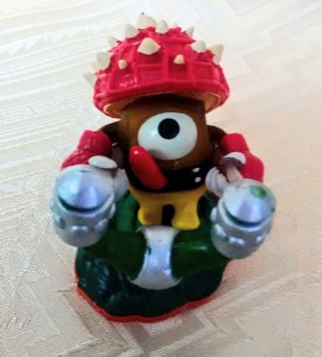 Juguete Muñeco Figura del Juego Skylanders Shroobo