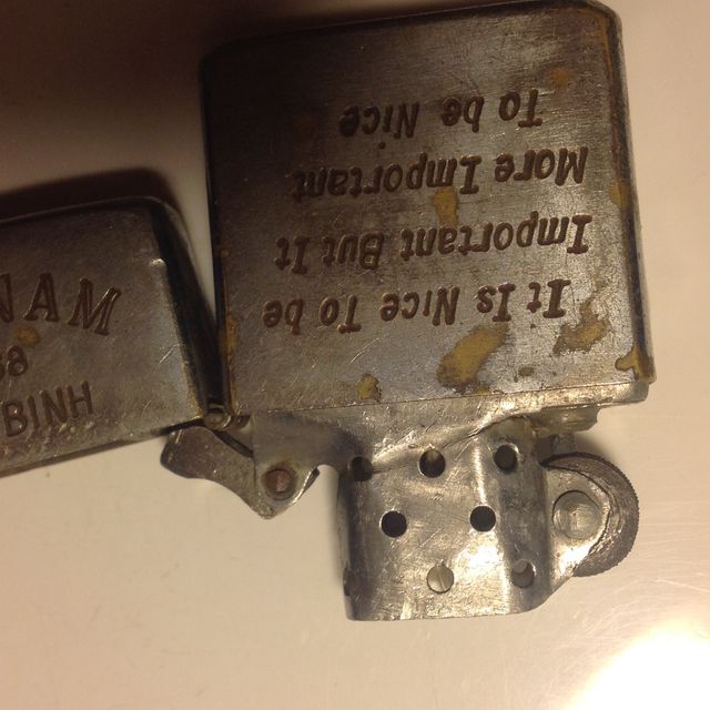 Accendino Zippo Vietnam
