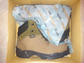 Botas seguridad Robusta Arpon GoreTex de segunda mano por 50 EUR en Noia en  WALLAPOP