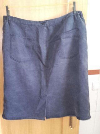 Falda señora El Corte inglés T.58 de segunda mano por 4,5 EUR en Alcalá de  Henares en WALLAPOP