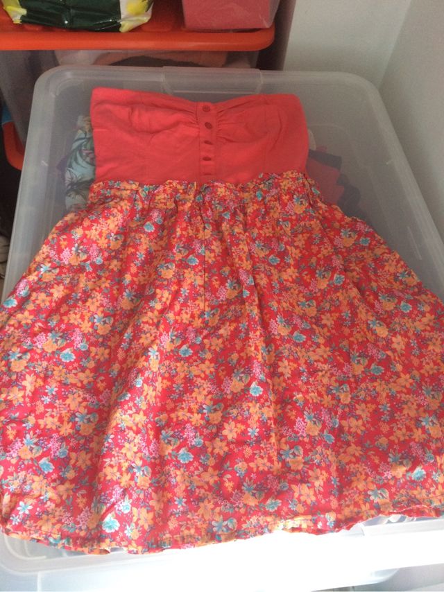 Vestido palabra honor flores 