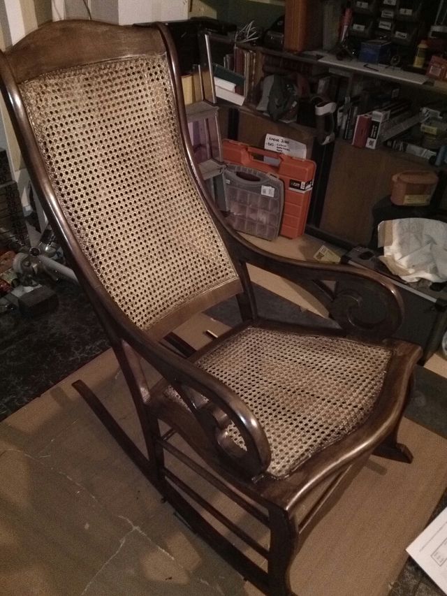 mecedora antigua madera