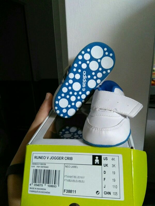 Zapatillas Adidas baby número 19