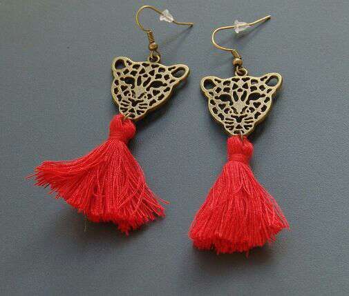 Pendientes tigre con borla NUEVOS