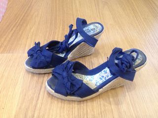 Zapatillas esparto azules de segunda mano por 11 EUR en Málaga en WALLAPOP
