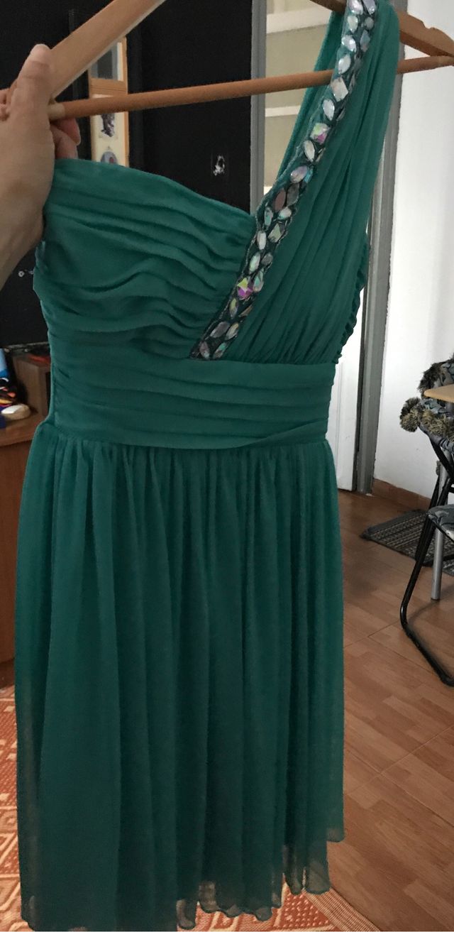 Lote 2 vestidos cortos de fiesta M/L