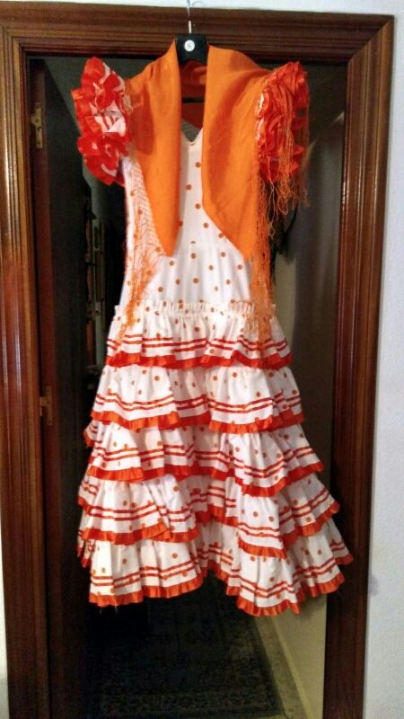 vestido de flamenca o gitana. talla 7