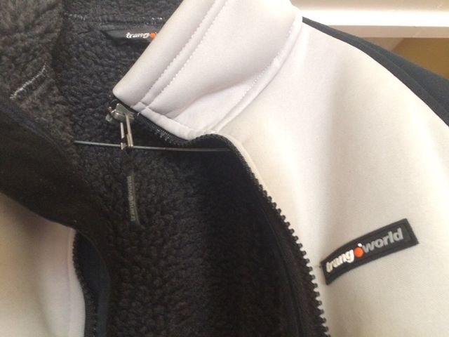 Abrigo polar trang world