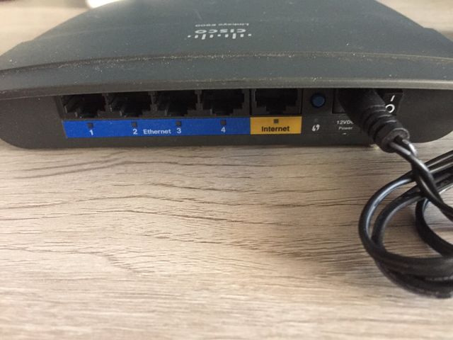 Router Cisco Linksys e900