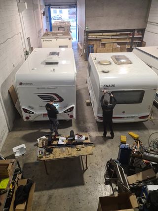 Montaje de MOVER CARAVANA / REMOLQUES