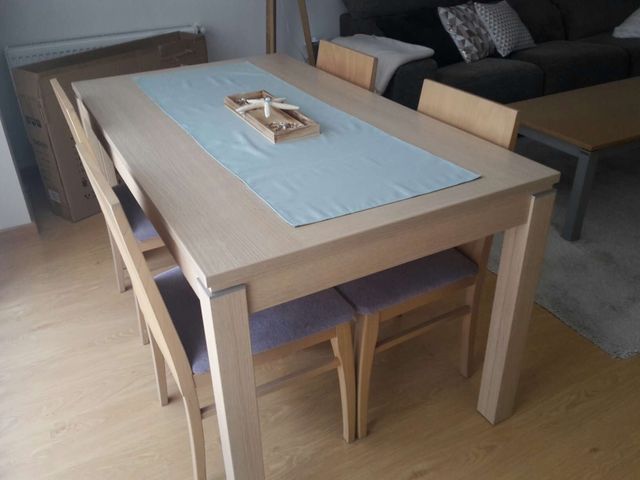 Conjunto comedor roble claro de segunda mano por 350 € en Burlada en ... Conjunto comedor roble claro de segunda mano por 350 € en Burlada en ...