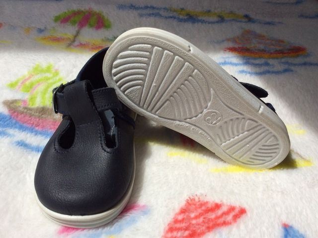 Zapatitos merceditas de niño