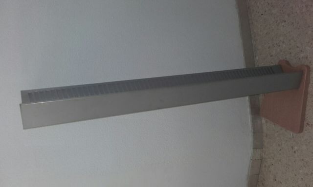 Últim preu!!! Estanteria per a 60 cd's