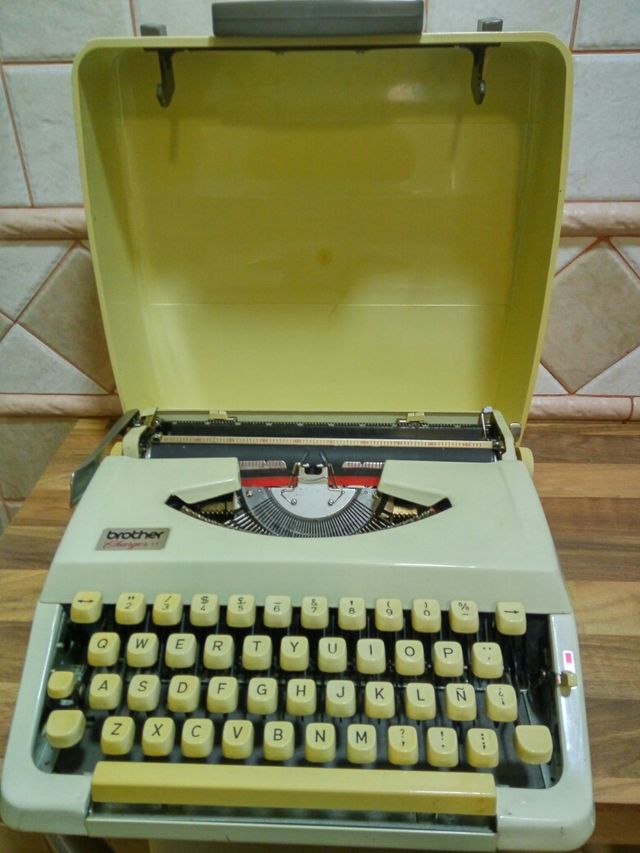 Macchina da scrivere