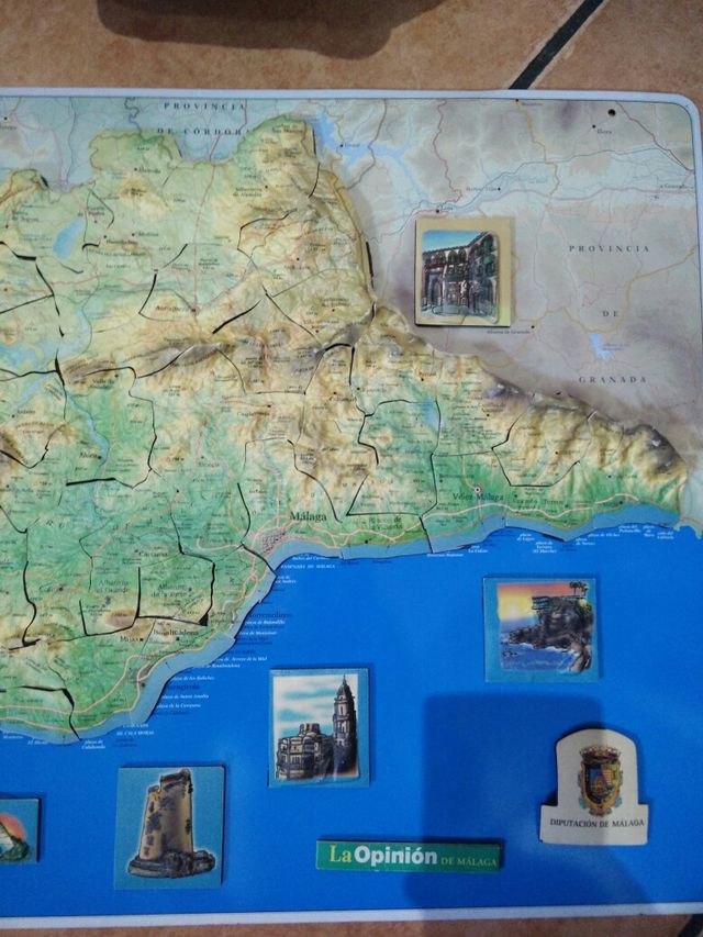 MAPA COLECCIONISTA DE MÁLAGA CON IMANES