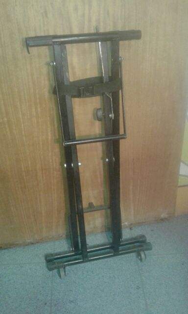 soporte para teclado o mesa