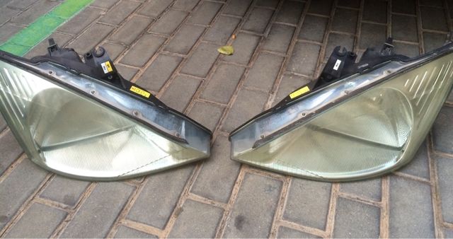 Faros ford focus modelo 2000