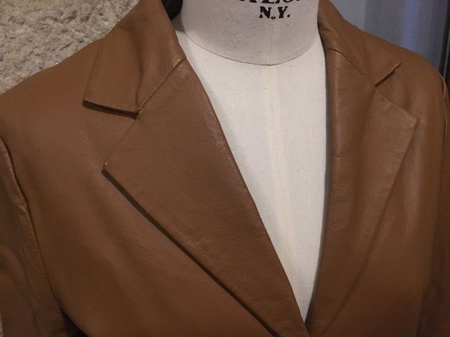 Chaqueta de cuero marrón