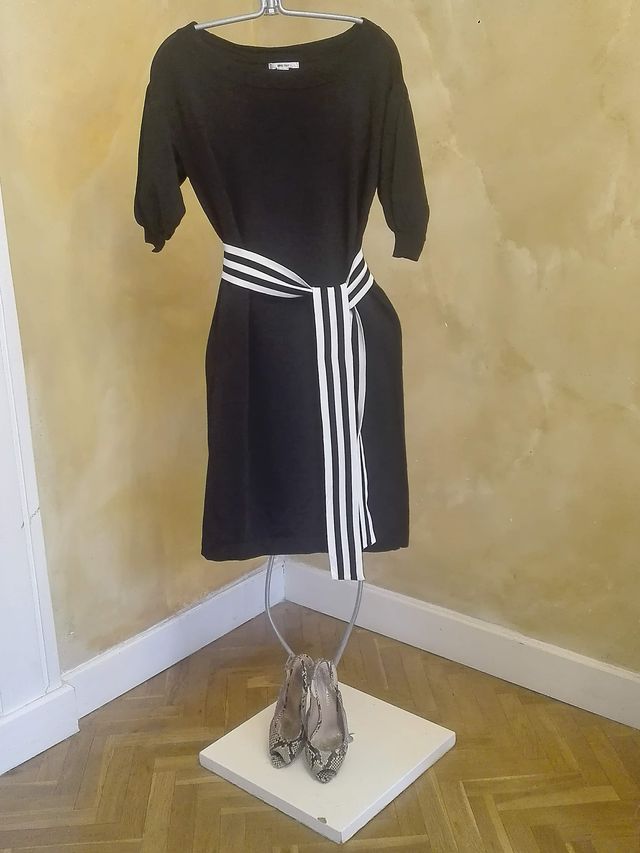 REBAJAS: Vestido punto negro