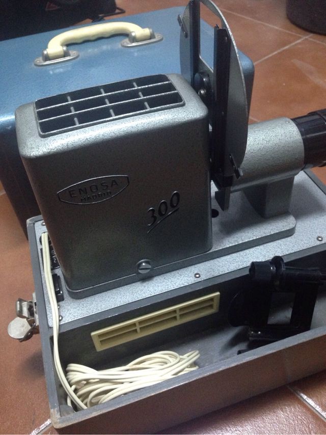 Proyector de diapositivas ENOSA 300