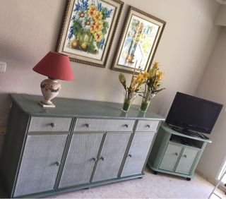 Mueble aparador de segunda mano por 200 € en Grao de Gandia en WALLAPOP