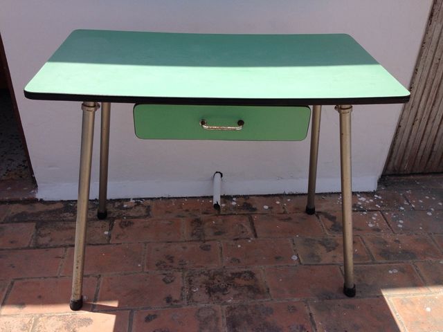 Mesa cocina vintage años 70 de segunda mano por 30 € en San Fernando ... Mesa cocina vintage años 70 de segunda mano por 30 € en San Fernando ...