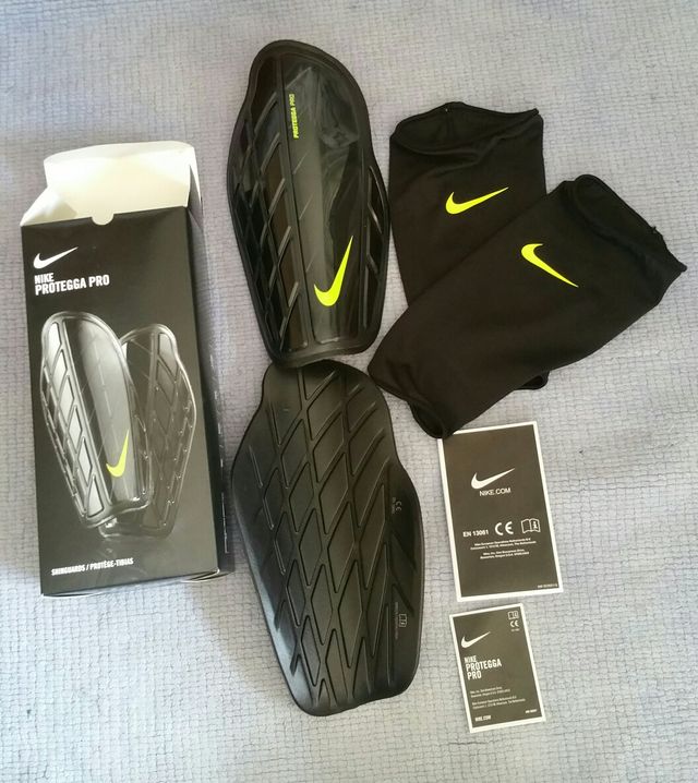 ESPINILLERA NIKE PRO