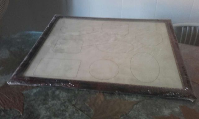 Marco nuevo. Puedes utilizar para 8 fotografías