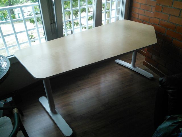 Mesa de Oficina ikea Bekant de segunda mano por 89 € en Madrid ... Mesa de Oficina ikea Bekant de segunda mano por 89 € en Madrid ...
