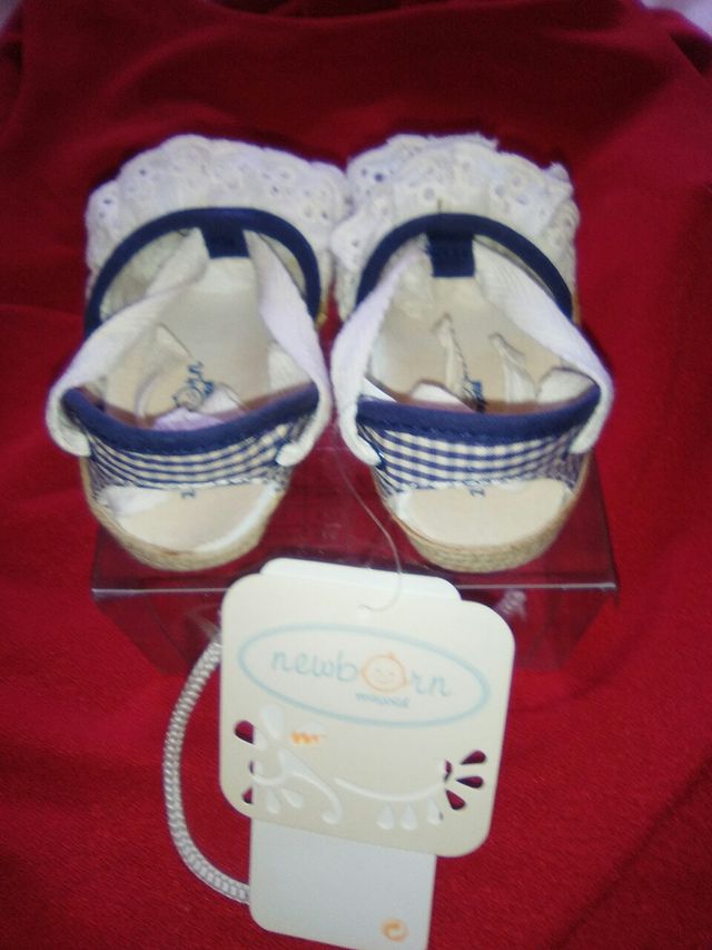 NUEVOS A ESTRENAR. ZAPATOS FIRMA MAYORAL, TALLA 19