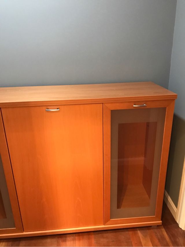Aparador color cerezo de segunda mano por 280 € en Madrid en WALLAPOP