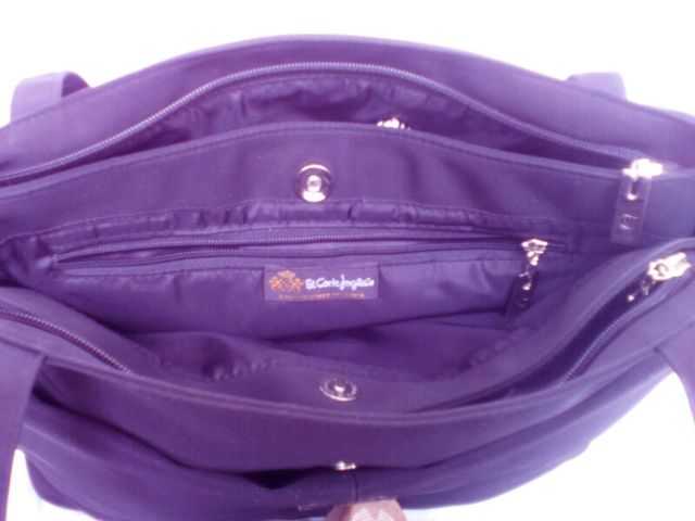 Bolso marca TORRENS.