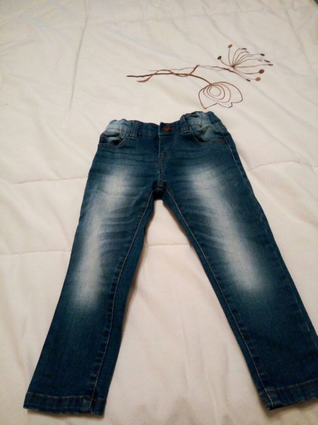 pantalon mayoral talla 2 sin estrenar