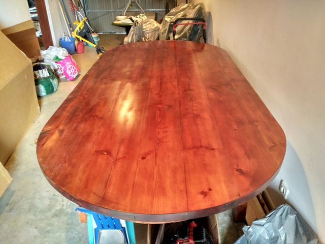 Mesa maciza de roble