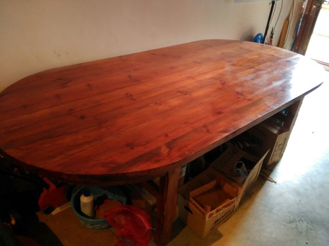 Mesa maciza de roble