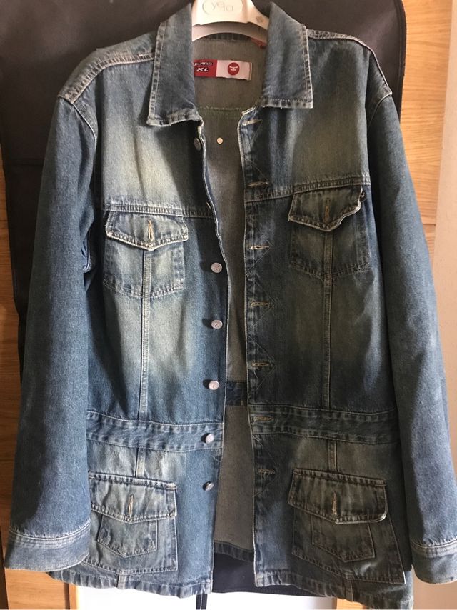 Chaqueta vaquera larga hombre