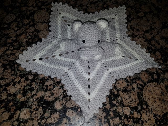 Dudú/Manta de apego crochet. Hecho a mano