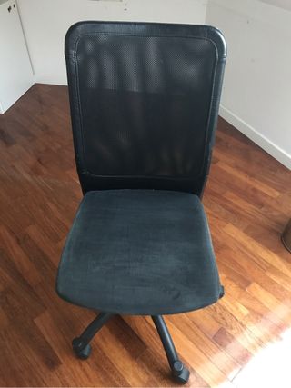 Silla oficina Ikea de segunda mano por 20 € en Gijón en WALLAPOP Silla oficina Ikea de segunda mano por 20 € en Gijón en WALLAPOP