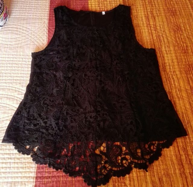 Blusa  con encaje xxxl a estrenar 44/46