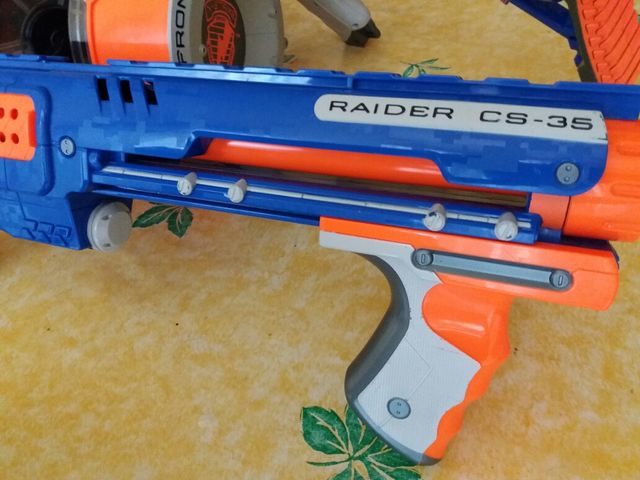 Pistolas Nerf Raider CS-35