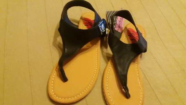 sandalias negras t 38. a estrenar. 