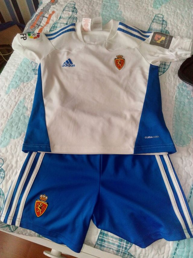 equipacion zaragoza estado nuevo talla 6