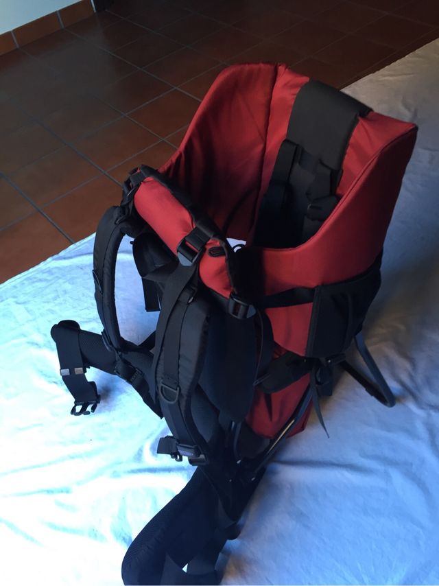Mochila portabebé nueva
