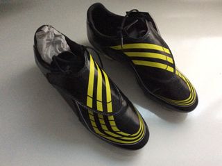 Botas adidas F30 2009 NUEVAS de segunda mano por 50 EUR en Irun en WALLAPOP