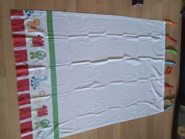 Cortina para habitación de bebés o niño/a. Nuevas.