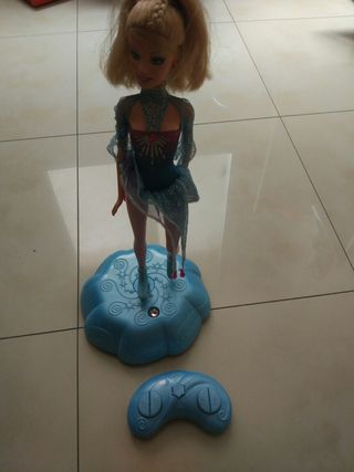 barbie patinadora control remoto