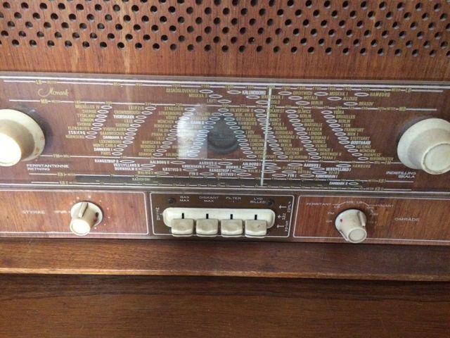 radio valvulas antiguo 